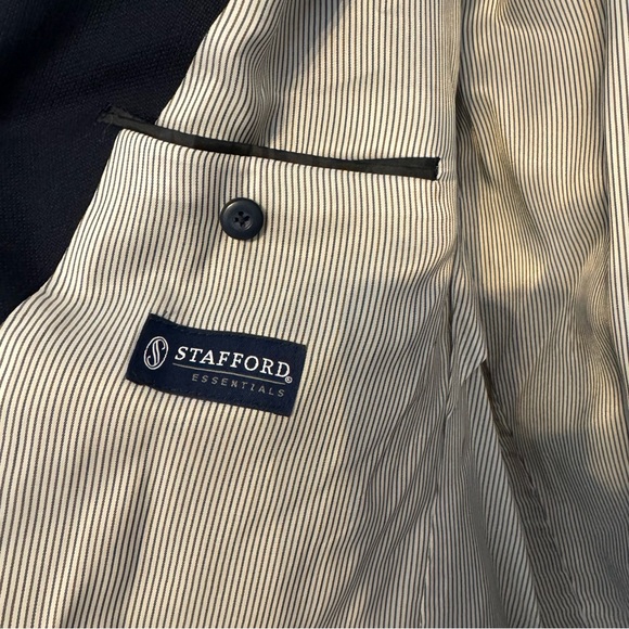 Men’s suit coat - Picture 4 of 5